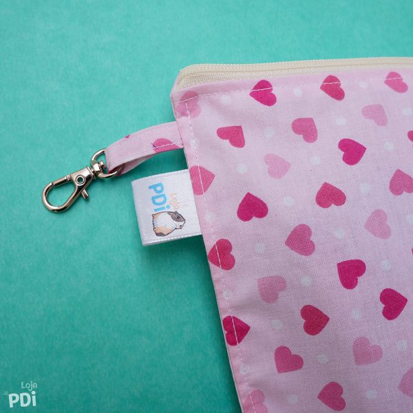 Porta Feno Rosa de Corações para Roedores